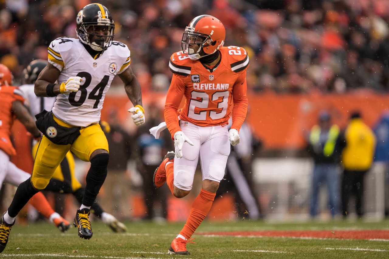 Cleveland Browns defensive back Joe Haden (23) drops into coverage against the Pittsburgh Steelers, Sunday Nov. 20, 2016, Cleveland, OH. The Steelers defeated the Browns 24-9. (Al Tielemans via AP Images)