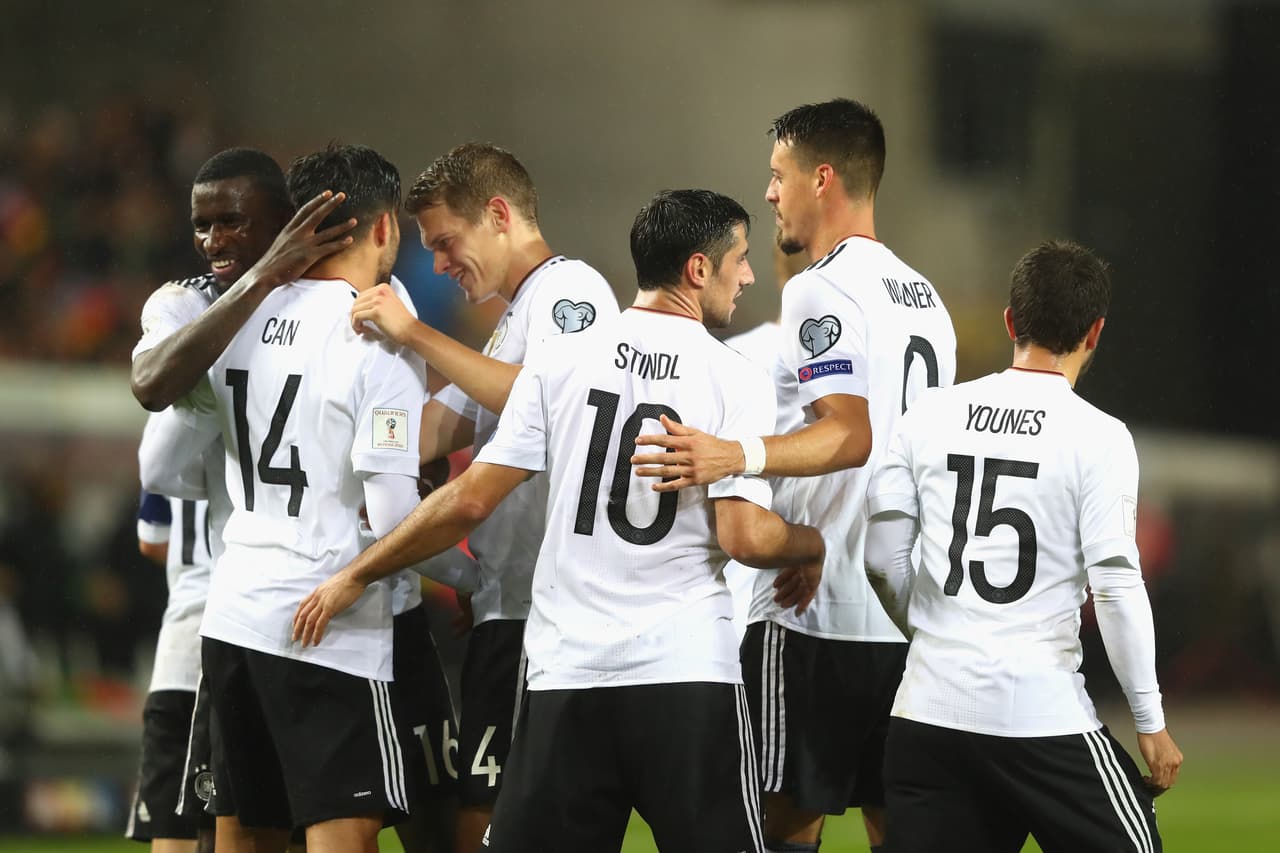 1. Alemania (UEFA): 1631 puntos [Clasificada a Rusia 2018]