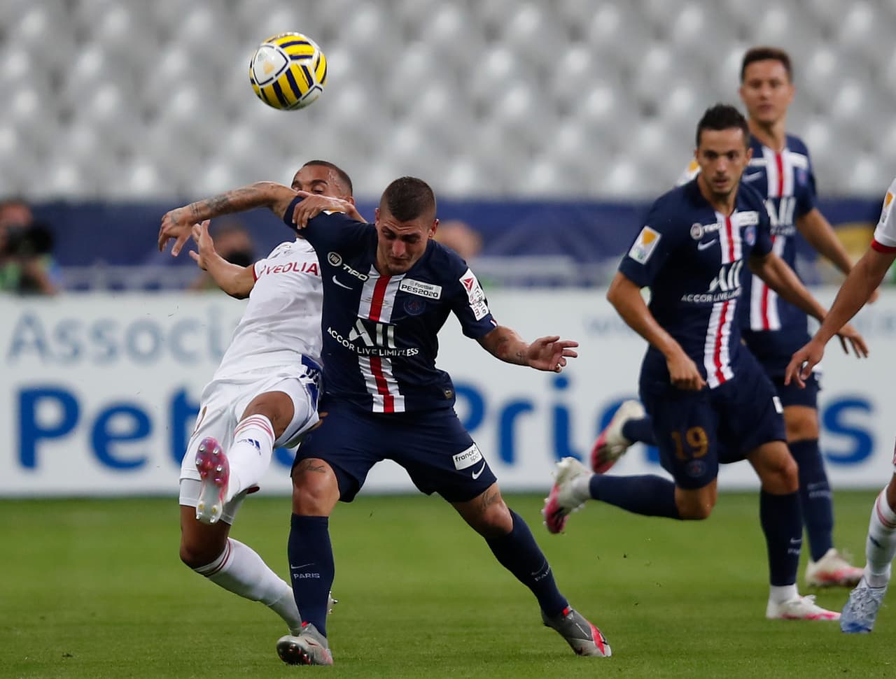 Los latigazos de Lyon ya ocupaban al cancerbero costarricense.