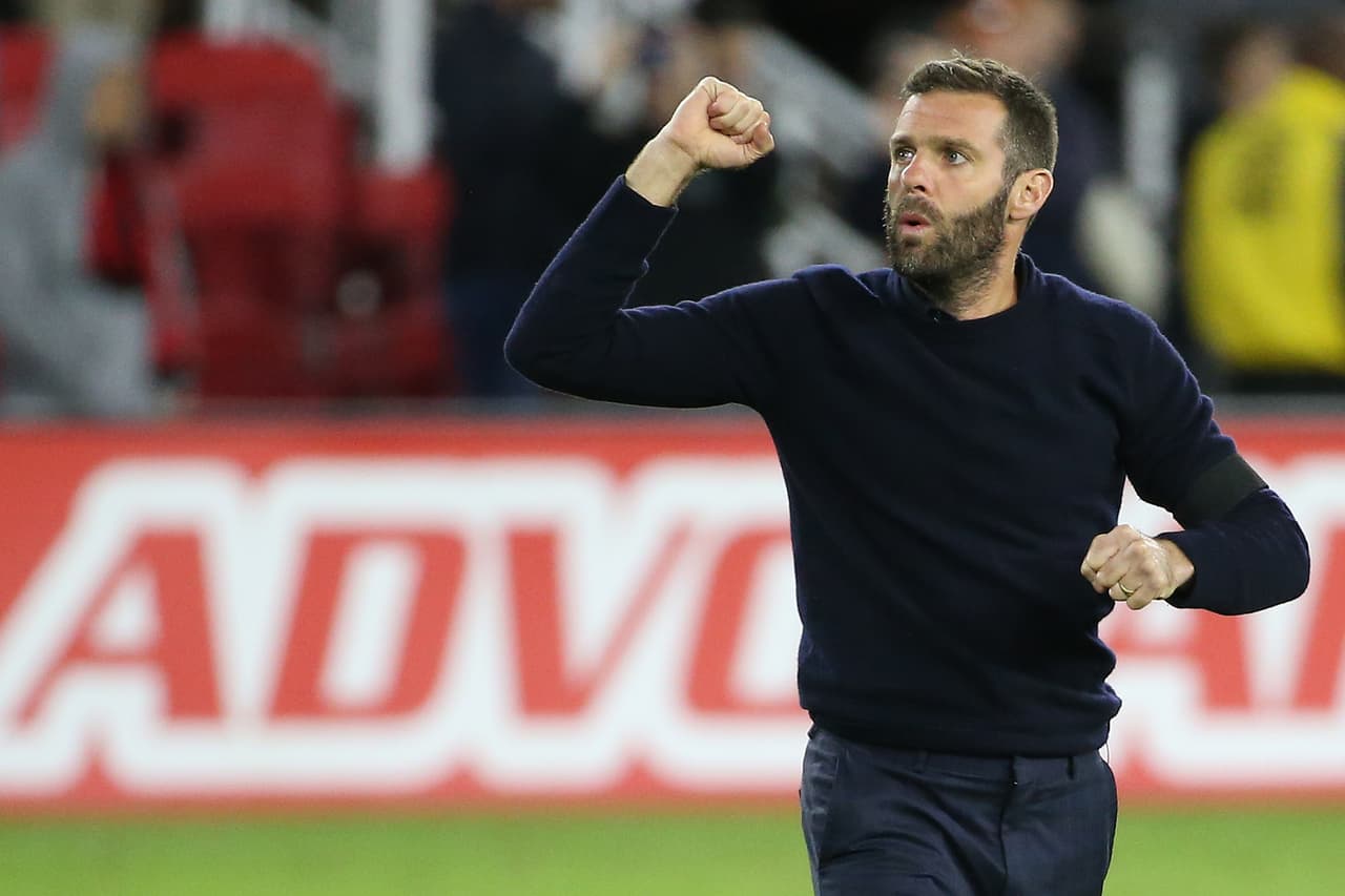 Oct 13, 2018; Washington, DC, USA; D.C. United head coach Ben Olsen salutes the supporters after D.C. United's match against FC Dallas at Audi Field. D.C. United won 1-0. Mandatory Credit: Geoff Burke-USA TODAY Sports
