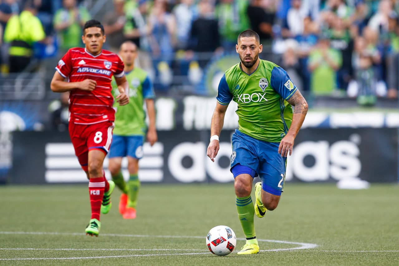 El 5-0 de Seattle Sounders sobre FC Dallas tuvo como principal protagonista a Clint Dempsey. (USA Today Images)