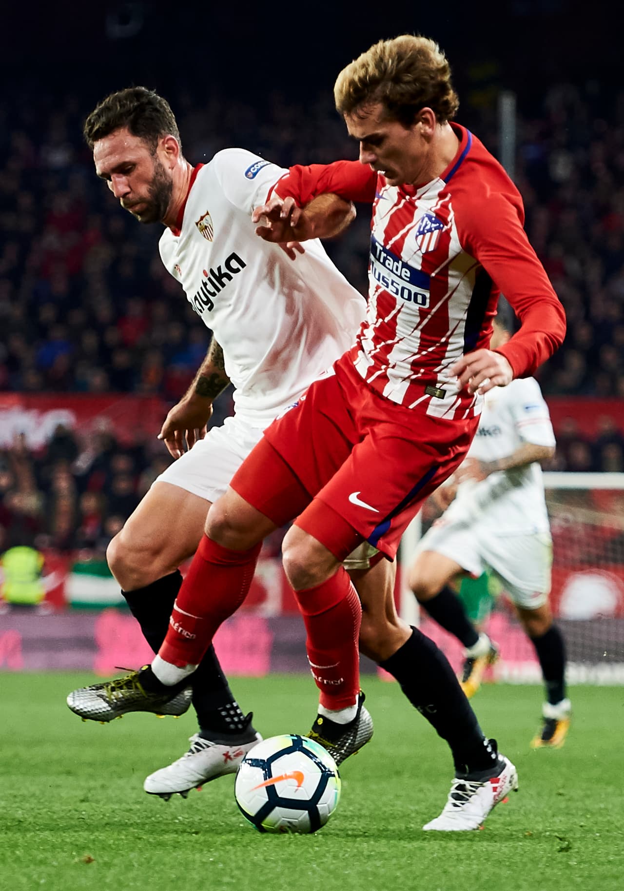 <b>Sevilla Vs. Real Sociedad / Viernes 4 de mayo: </b>aunque últimamente Miguel Layún ha sido suplente, este duelo es una buena oportunidad para que el lateral vuelva a tener participacón considerable. En el pasado juego ante Levante sumó solo 17 minutos.