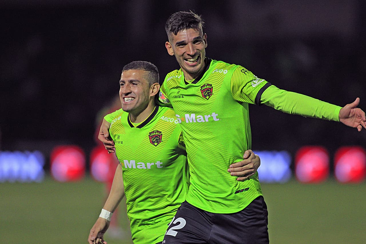 Victor Velázquez (39') y Martin Rabunal (48') le dan la tercera victoria del torneo a los Bravos.