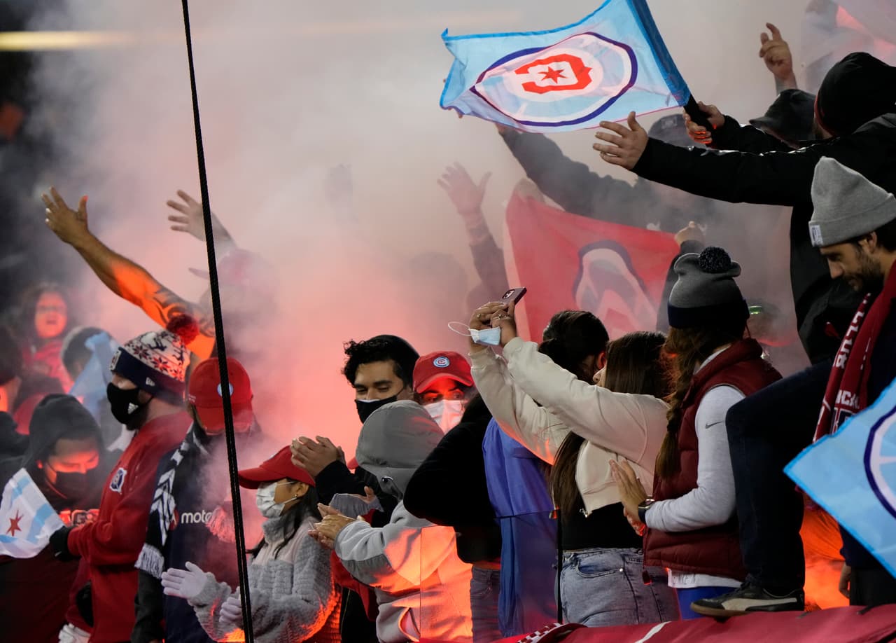 El nuevo logo del Fire estuvo bien visible durante el encuentro.
<br>