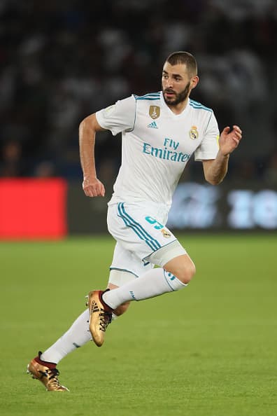 Karim Benzema sigue peleado con el gol. El francés nuevamente se fue en blanco y salió del campo al minuto 79 para dejarle su lugar a Gareth Bale