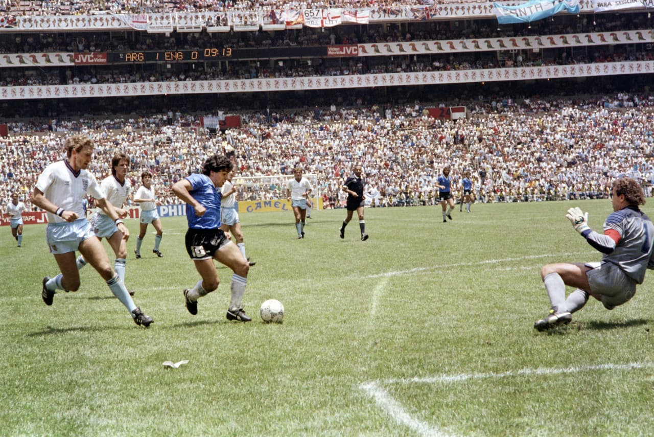 Al choque de cuartos de final de la Copa del Mundo de México 86, llegaron Inglaterra y Argentina, los ingleses con Gary Lineker y Peter Shilton a la cabeza, los sudamericanos con Diego Armando Maradona como líder de la Selección Albiceleste.
