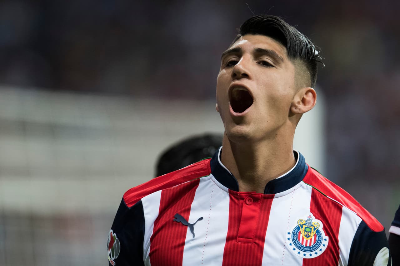 Sin embargo, a los 15 del segundo tiempo, Alan Pulido emparejó las cargas para Chivas. Los de Guadalajara tomaron un respiro.