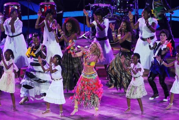 En Sudáfrica 2010 la Selección de España se llevó la copa a casa y Piqué el corazón de Shakira.Mira aquí los videos más chismosos.