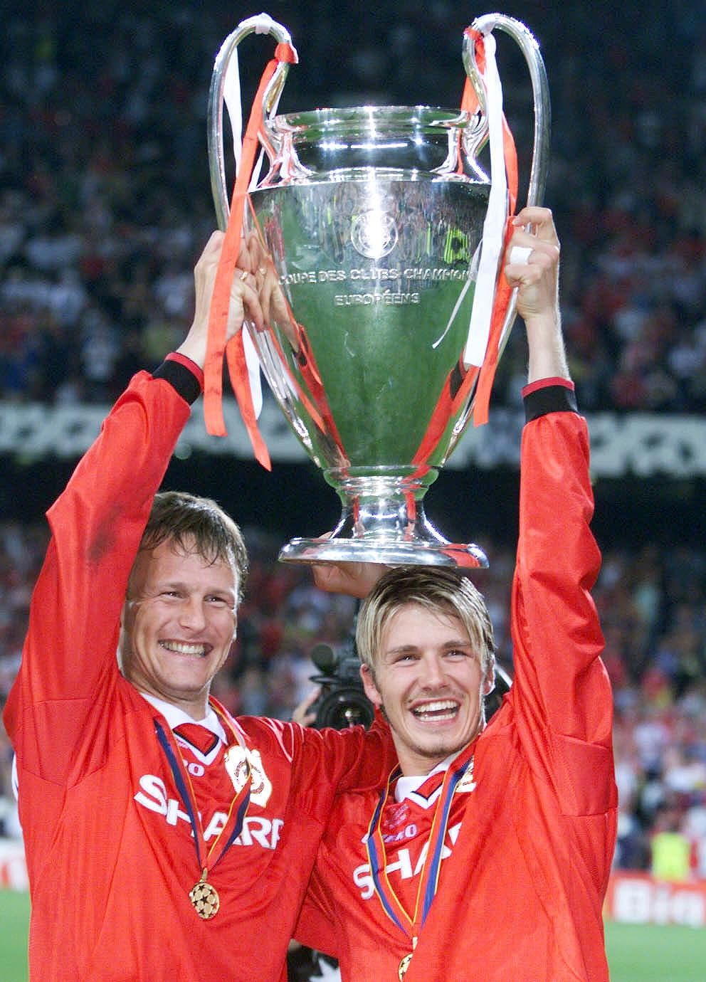Además, se coronó en la Champions League 1998/1999 que le permitió al United jugar la Copa Intercontinental en Tokyo.