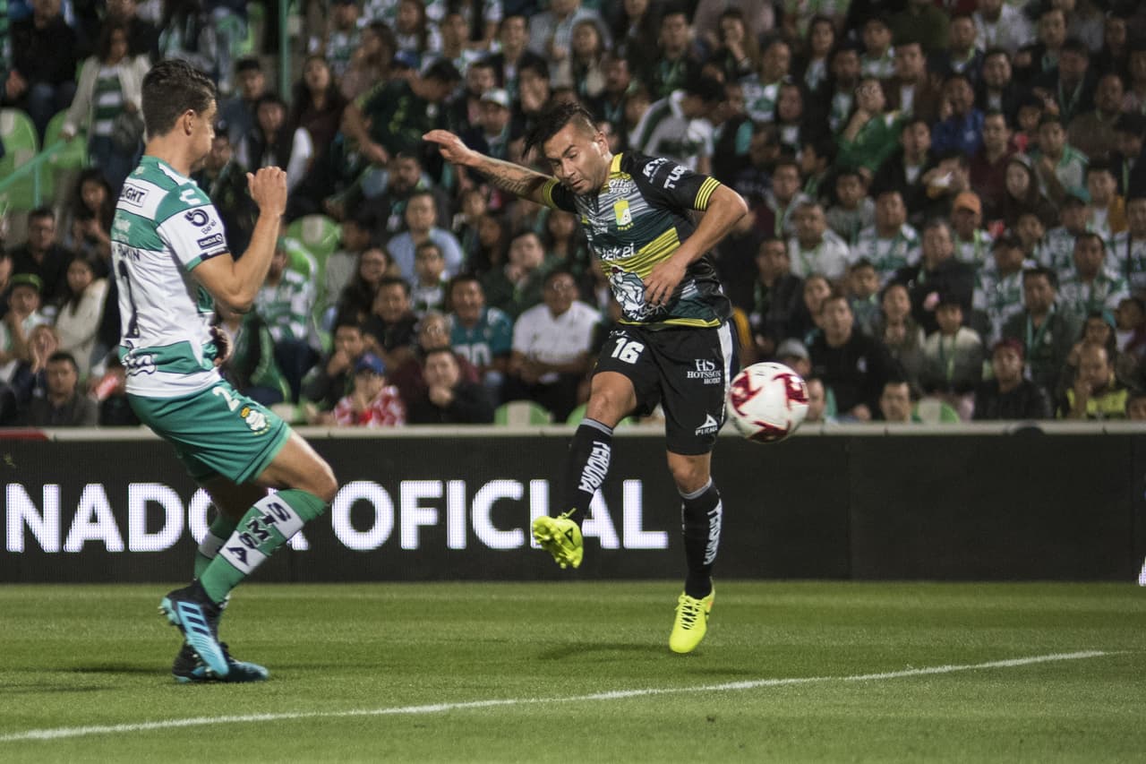¡Partidazo en la Comarca Lagunera! Santos vence al León 3-2 con autoridad y dos goles de penal.