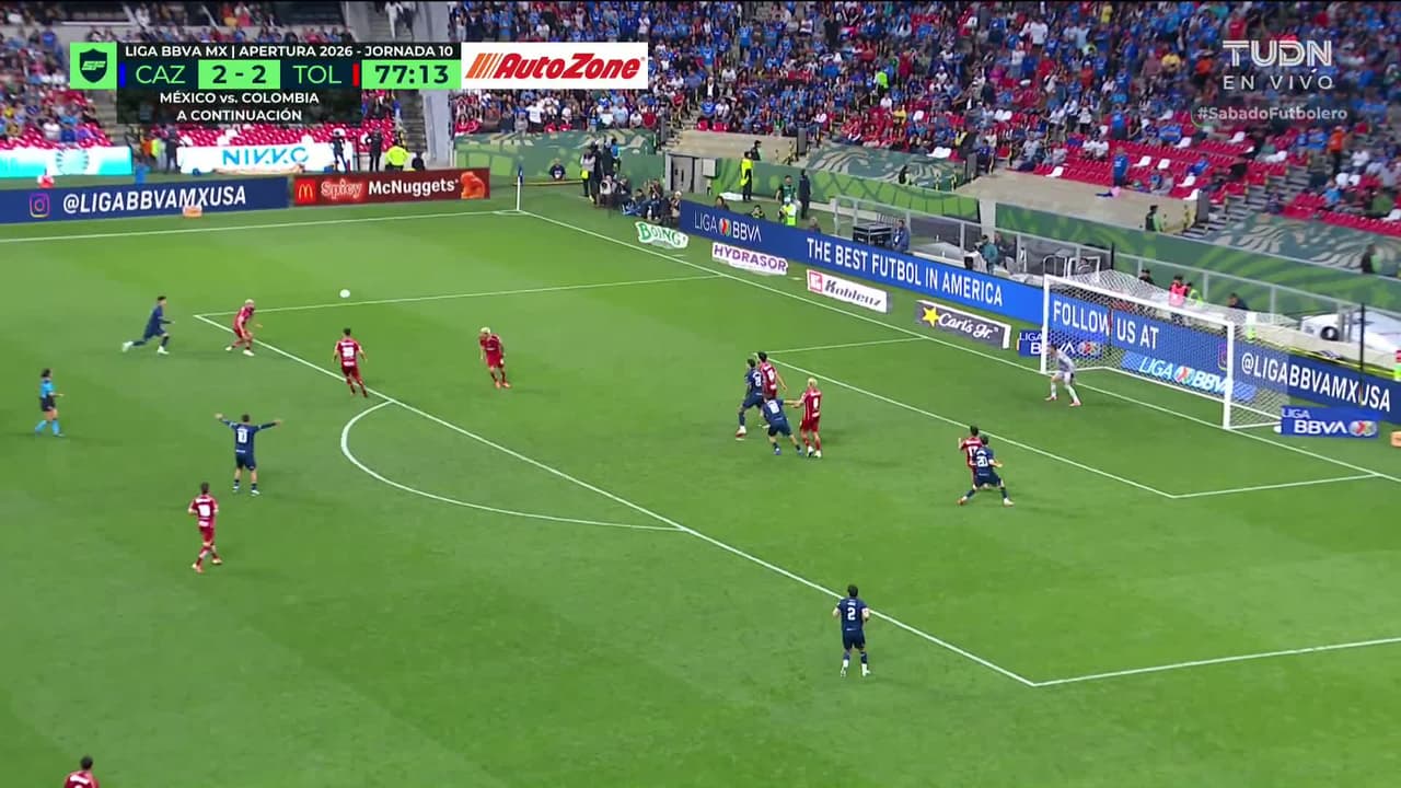 ¡GOL!  anota para Toluca. Alexis Vega