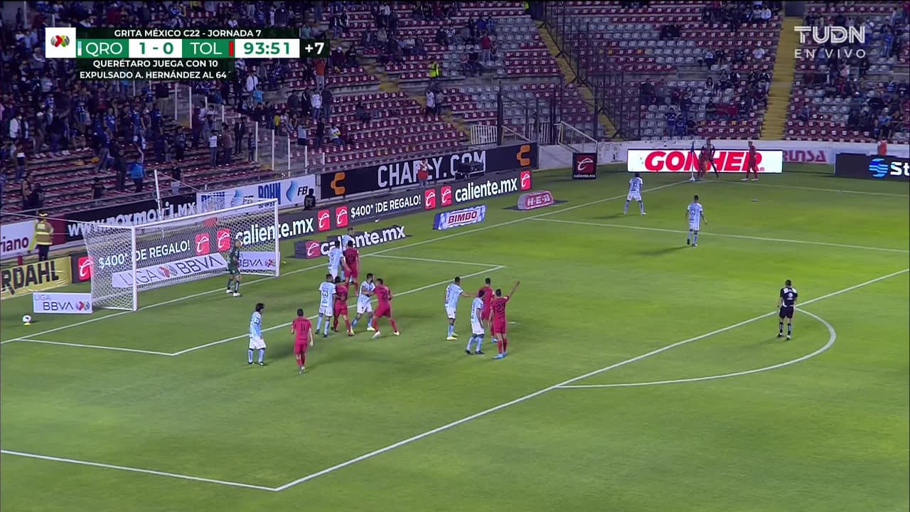 ¡GOOOL! Leonardo Fernández anota para Toluca.