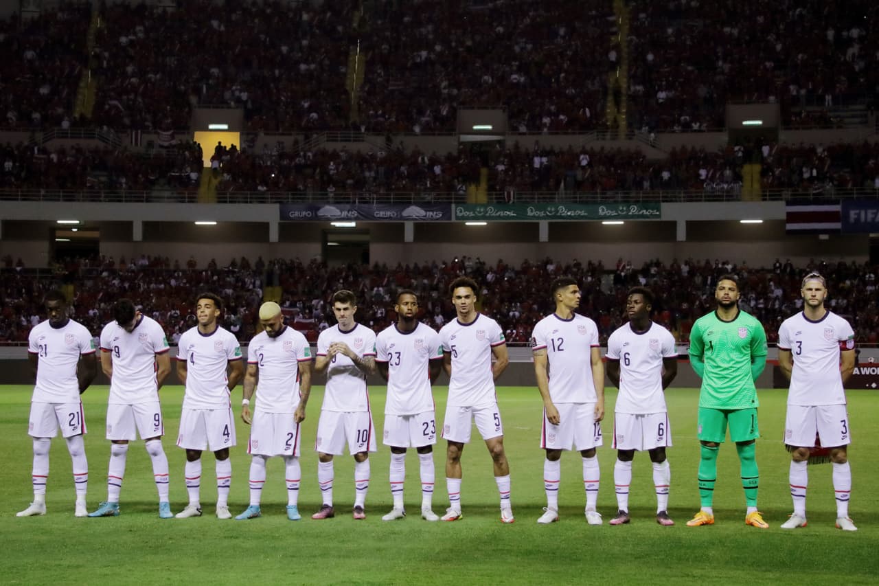 Costa Rica amarró el Repechaje ante su gente en San José al derrotar 2-0 a Estados Unidos y mandarlos al tercer puesto de la clasificación de Concacaf.