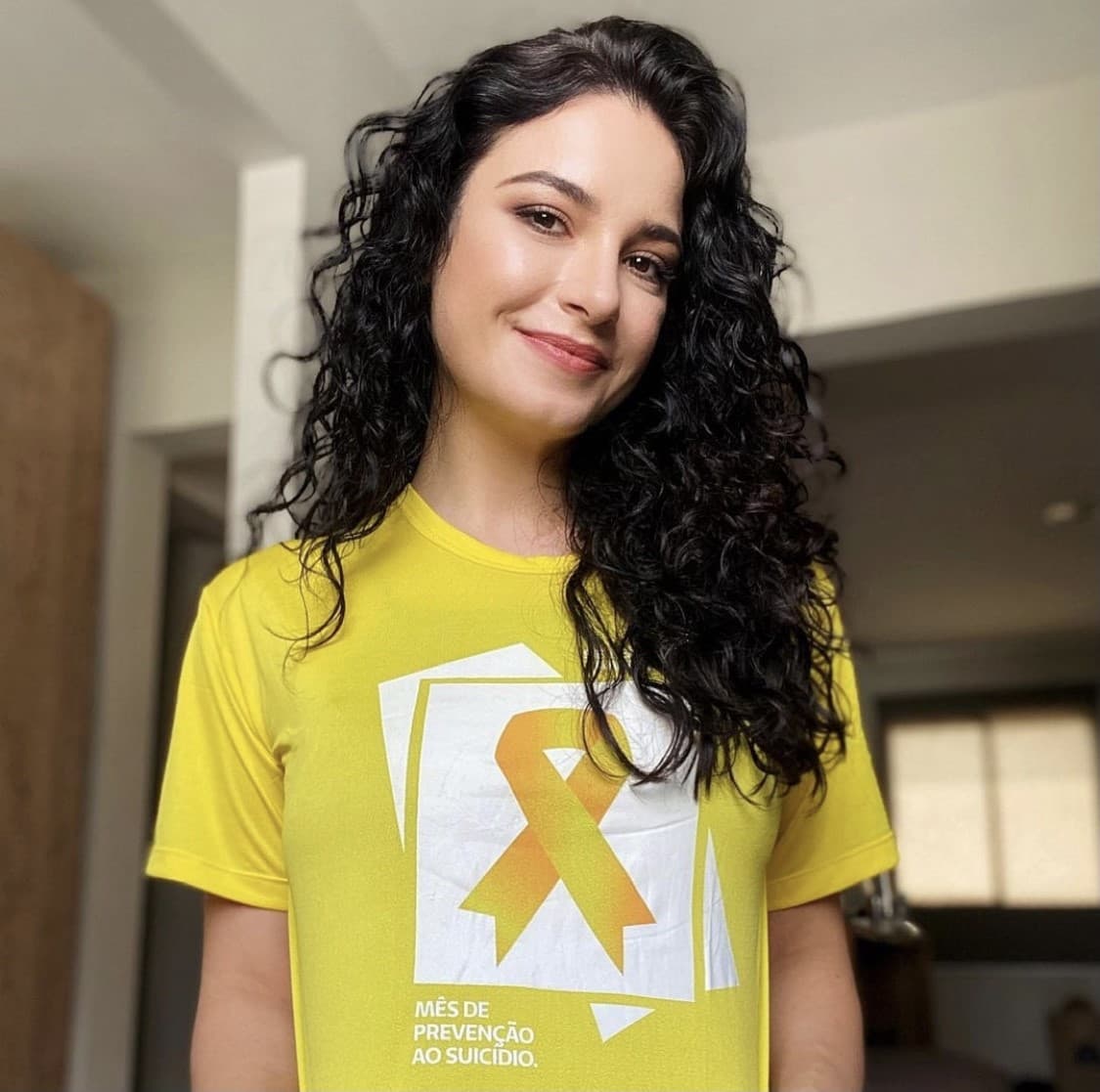 Julia estudió Ingeniería Química en la Universidad Federal del Rio grande Del Sul. La exitosa modelo habla cinco idiomas: portugués, mandarín, francés, español e inglés.