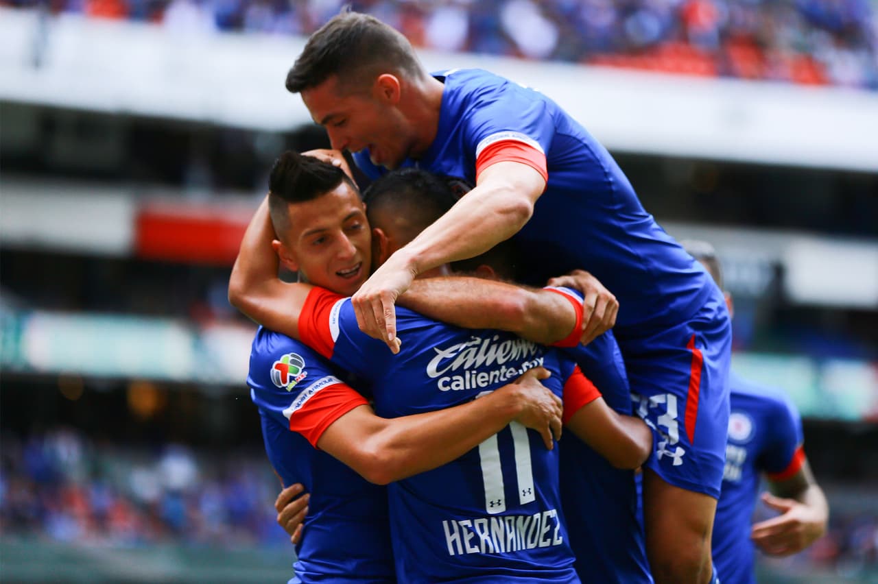 Refuerzos de Cruz Azul ponen a toda marcha a 'La Máquina celeste'