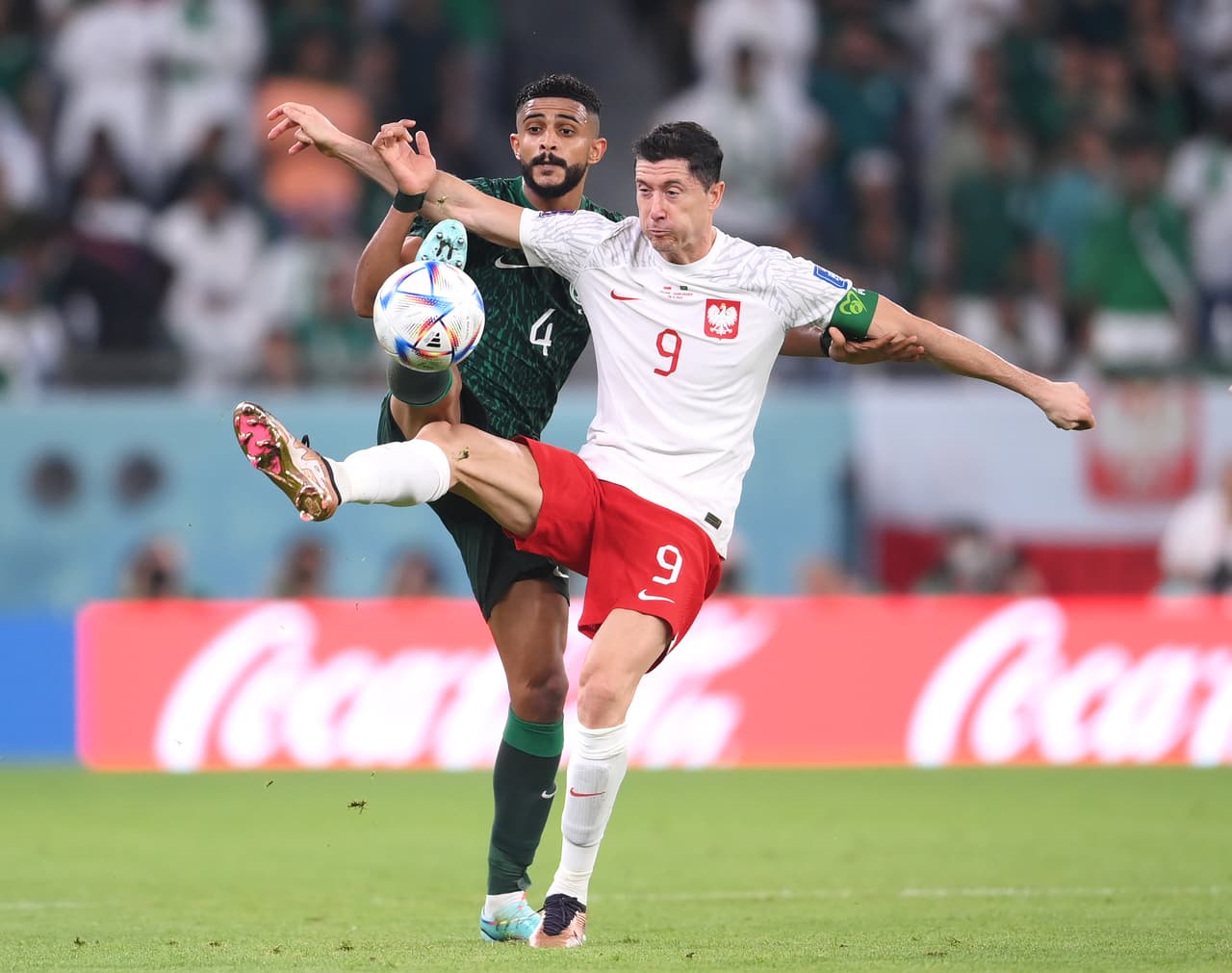 Zielinski y Lewandowski hicieron los goles con los que Polonia derrotó a Arabia Saudita y aspira a los Octavos de Final del Mundial Qatar 2022.