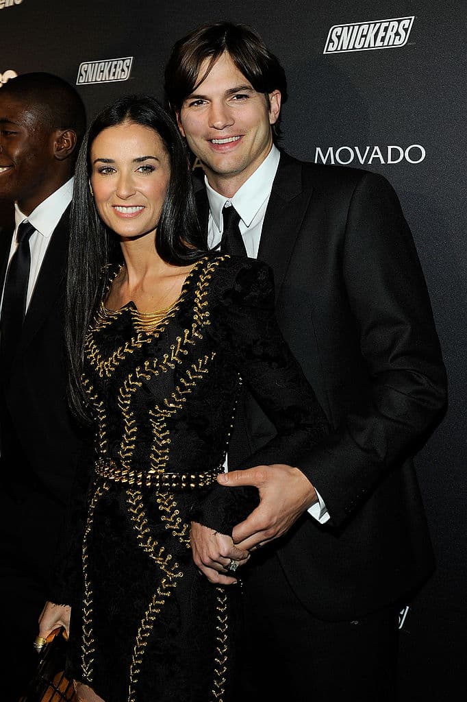 Ashton por su parte, estuvo casado con Demi Moore por seis años.