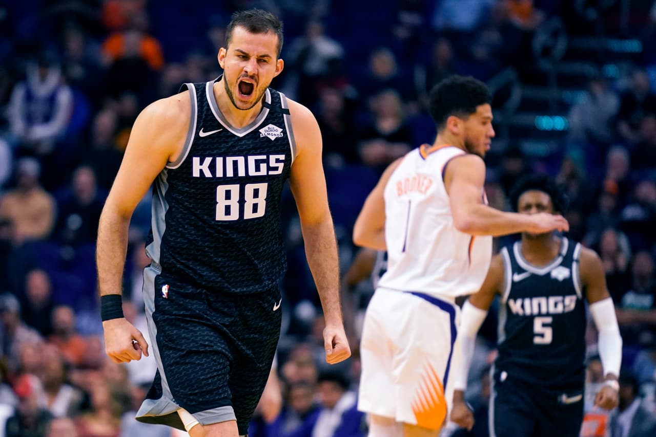 Sacramento Kings 114 - 103 Phoenix Suns