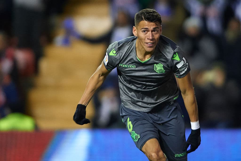 <b>Héctor Moreno</b>: La Real Sociedad recibe, en el derbi vasco, al Athletic de Bilbao y el defensa mexicano pasa un gran momento, por lo que se espera esté en el once inicial en este juego.