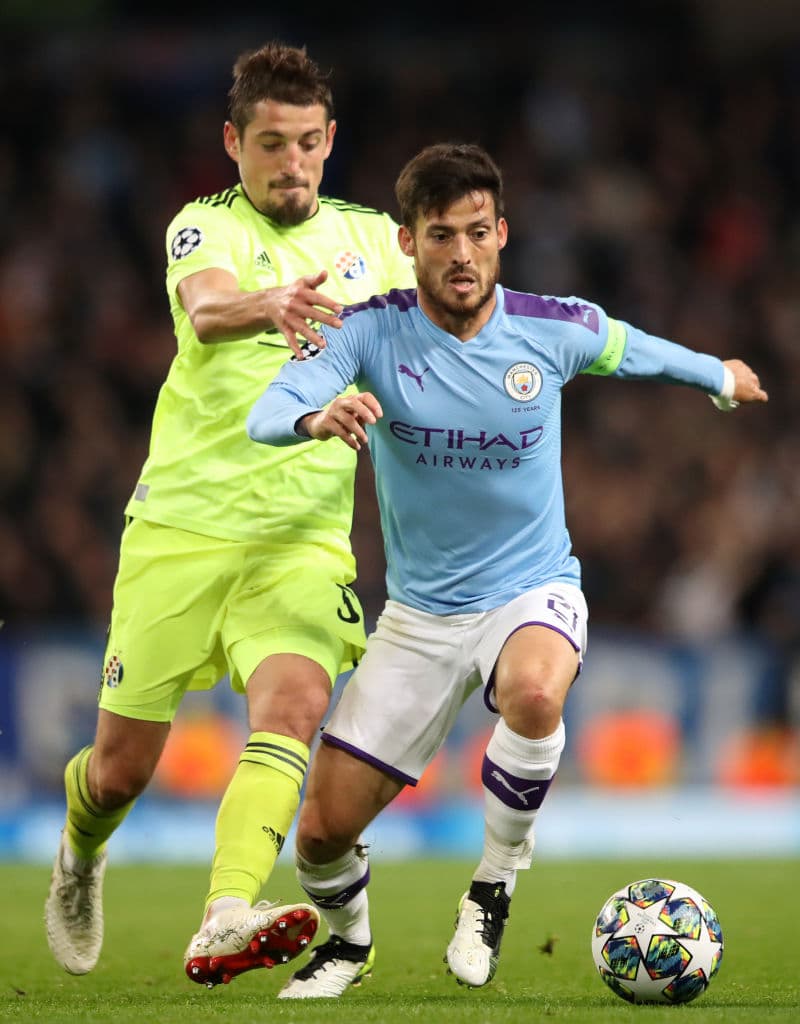 Con goles de Raheem Sterling (66) y Phil Foden (90+5), el city gana y asegura el liderato del grupo C con 6 unidades.