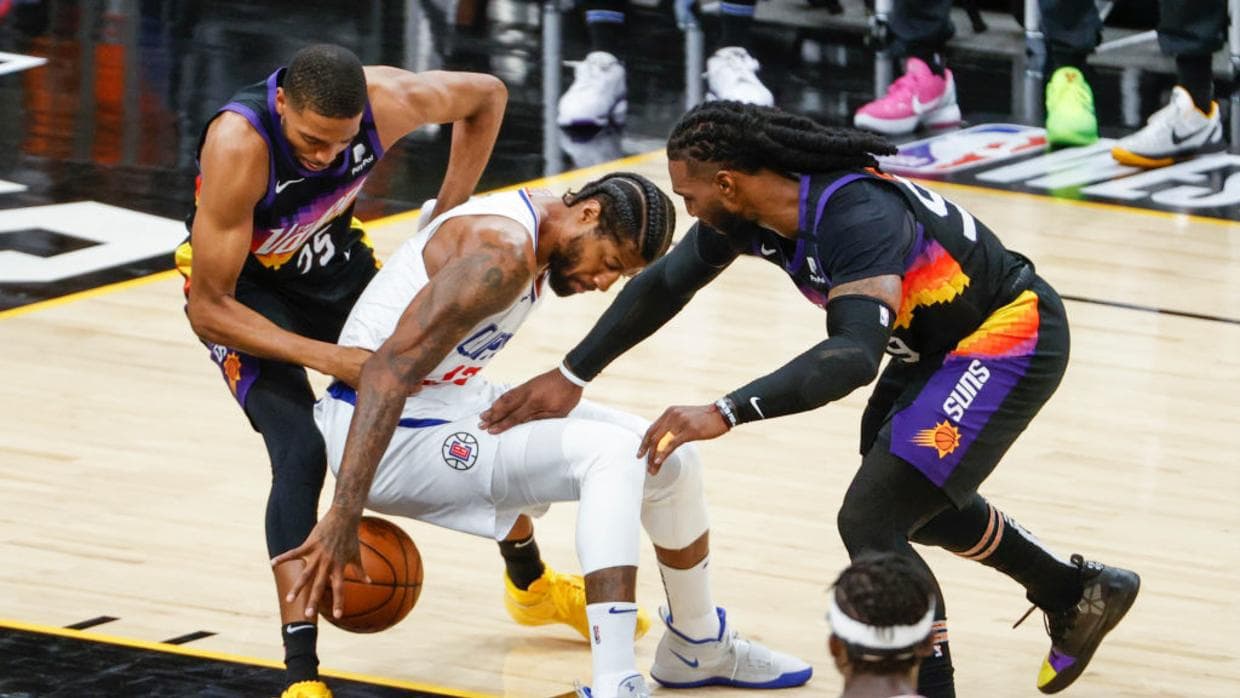 Deandre Ayton le da la victoria a los Suns sobre los Clippers