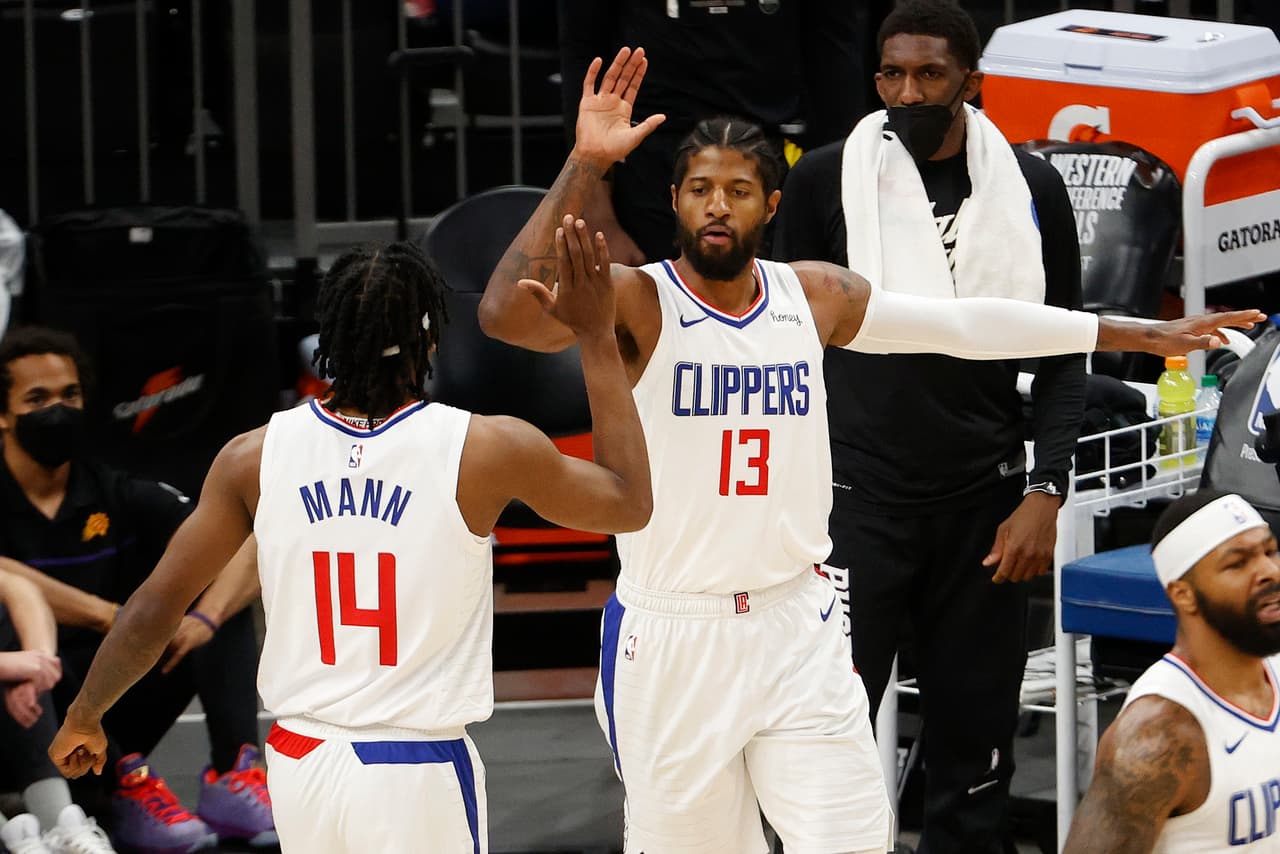 Brutal juego de 41 para Paul George y Clippers vence a Suns