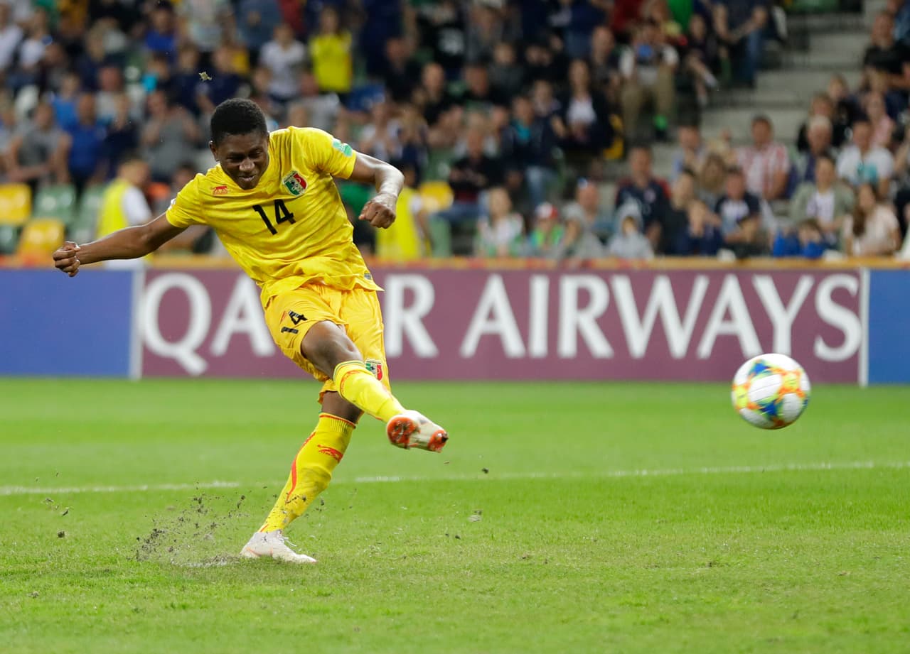 Y para culminar una perfecta ronda de penaltis de Malí, llegó Sambou Sissoko a patear de este modo para mandar a su selección a la ronda de los ocho mejores del torneo con una cátedra de cobro de tiros desde los 11 pasos.
