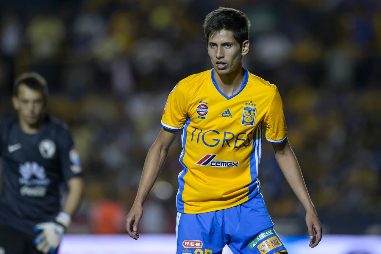 Jurgen Damm, delantero de Tigres y de la selección mexicana, sufrió un accidente con pirotecnia que le causó quemaduras de primer grado en la cara.