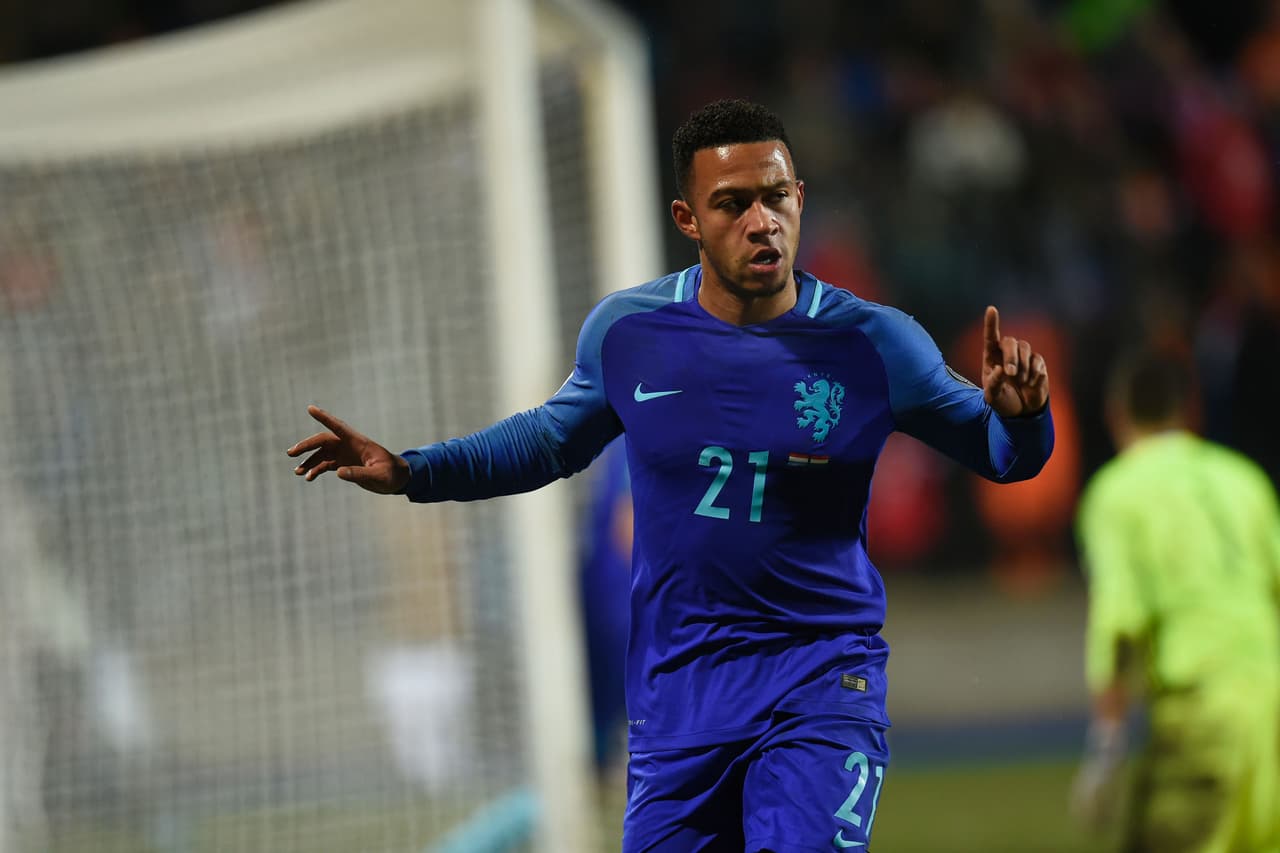 Holanda - UEFA: Memphis Depay (Olympique Lyon)