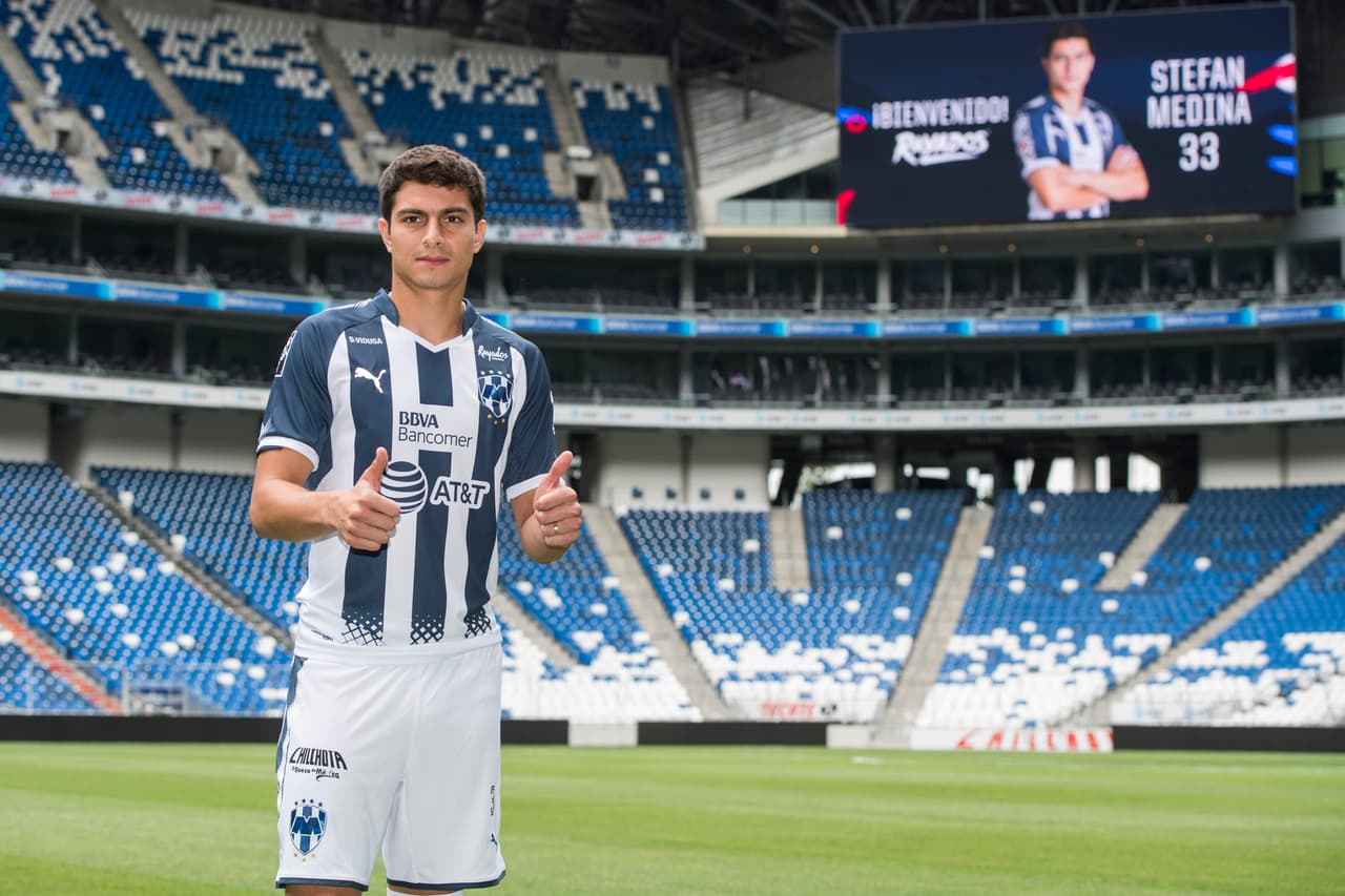 John Stefan Medina - 7 puntos: El defensor colombiano fue un factor determinante para que Monterrey evitara recibir gol en su juego vs. Veracruz.