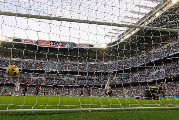 No pudo hacer nada Claudio Bravo, quien dejó su récord de imbatibilidad en 776 minutos el cuarto mejor de la historia de la Liga.