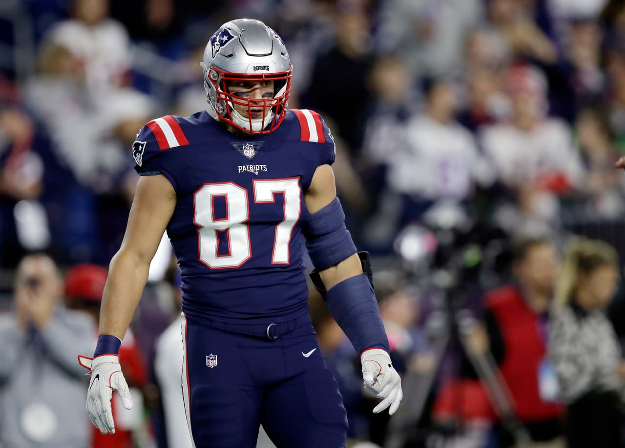 Rob Gronkowski solamente ha conseguido un touchdown este año y sus targets han disminuido en la red zone.