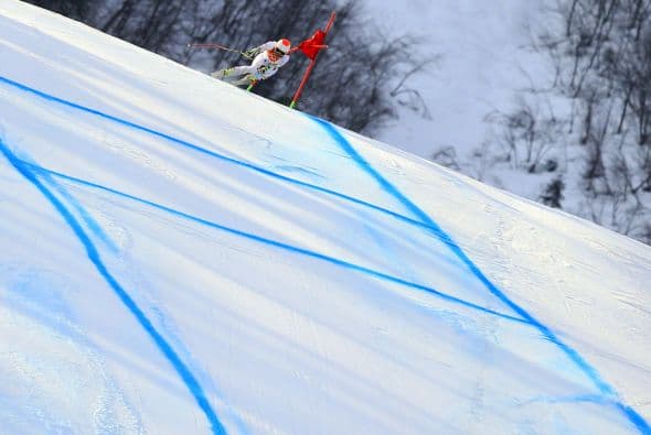 Puestos que no pudo repetir en Sochi ni en el descenso, donde fue octavo, ni en la supercombinada, en la que fue sexto, pero hoy sí, tras lograr la tercera plaza, compartida con el canadiense Jan Hudec, en un supergigante, en el que se impuso el noruego Kjetil Jansrud.