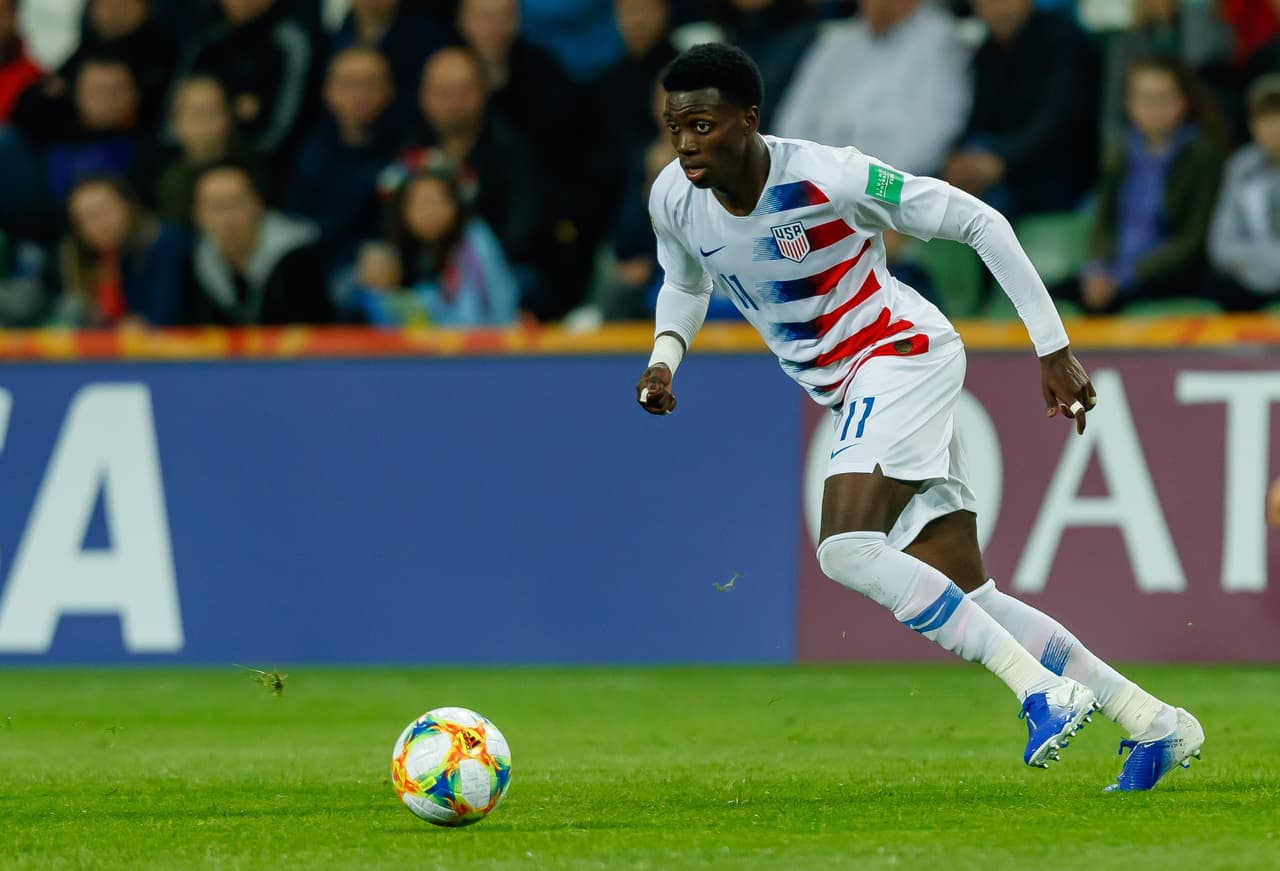 Timothy Weah, estadounidense del PSG, nacido el 22 de febrero de 2000.