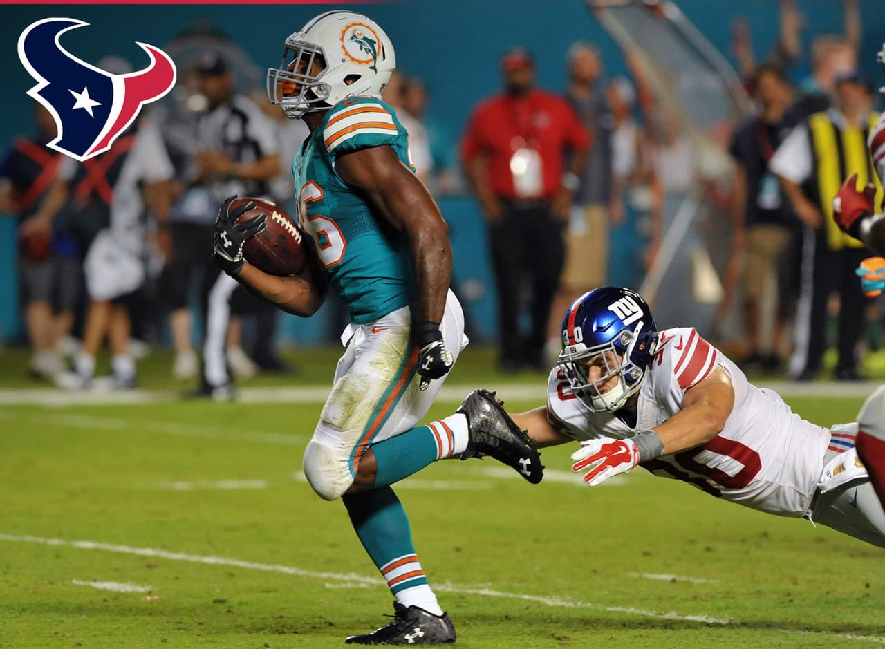 Ganador: Lamar Miller, RB, Houston Texans.- Miller, que fue sub-utilizado por los Miami Dolphins, ha llegado a un gran lugar con los Texans. El talentoso corredor debe llenar bien el lugar dejado por Arian Foster, que fue muy productivo en la ofensiva de Houston. Miller ahora está entre la primera y la segunda ronda para el Draft de Fantasy.