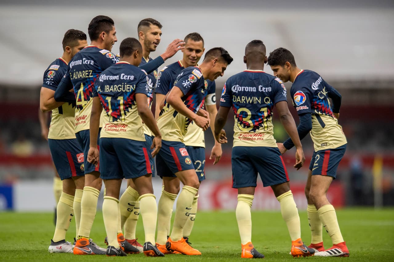 La fiesta se prendió pronto al suponer que esa ventaja abriría la oportunidad de una goleada, por lo temprano del gol.
