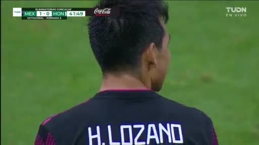 ¡Pone a temblar a Honduras! Lozano intentó de larga distancia