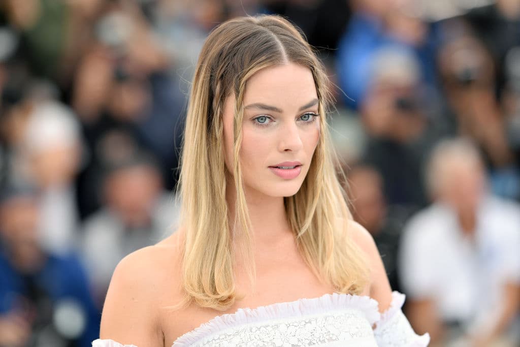 En la película que se estrenó en 2019 compartió créditos con Charlize Theron y Nicole Kidman.