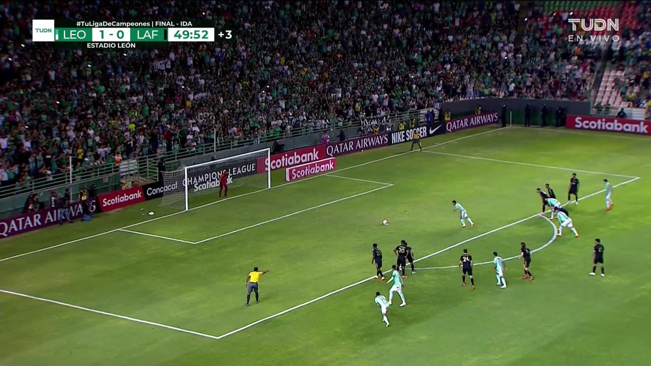 ¡GOL!  anota para León. Ángel Mena