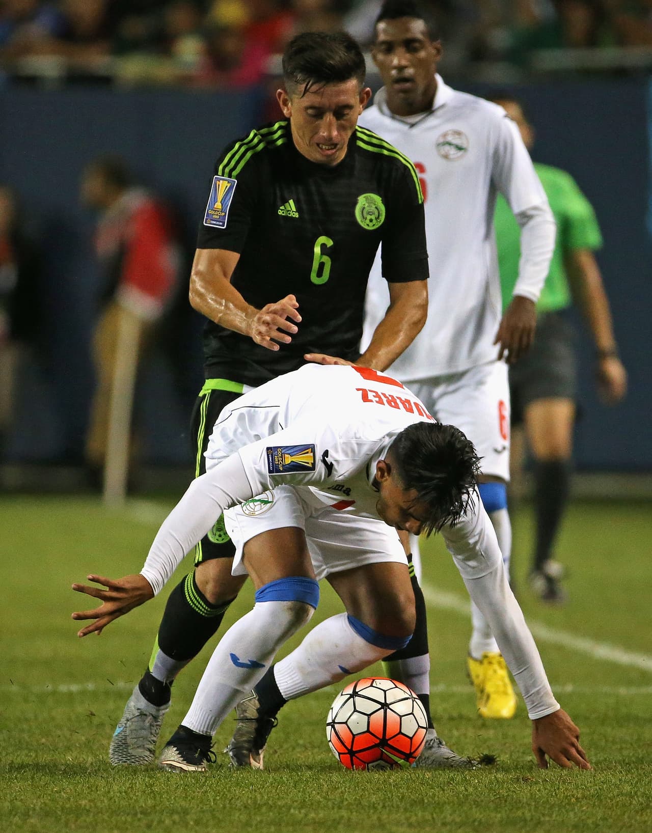 Héctor Herrera fue considerado uno de los mejores jugadores de la Liga de Portugal con el Oporto pero el mediocampista tricolor se ha visto completamente fuera de ritmo. (Foto: Getty Images).