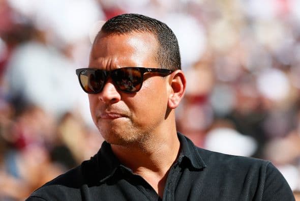 Alex Rodriguez está involucrado en problemas de dopaje, además de estar "gordo" y a pesar de ser uno de los peloteros mejores pagados de Grandes Ligas, pedirá con todas sus fuerzas a Santa que pueda seguir jugando con Yankees y mostrando un buen nivel.