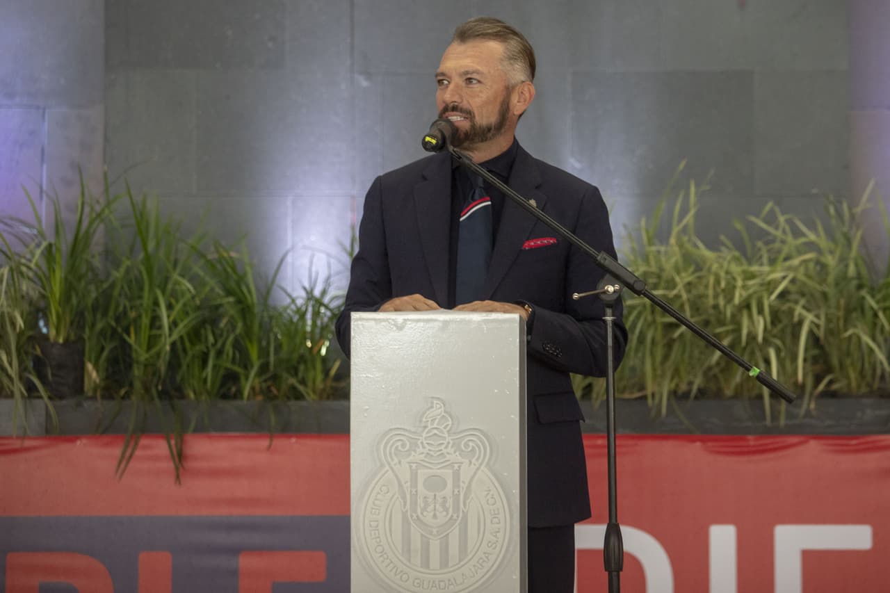 Higuera le tira con todo a jugadores de Chivas por 'hipócritas'