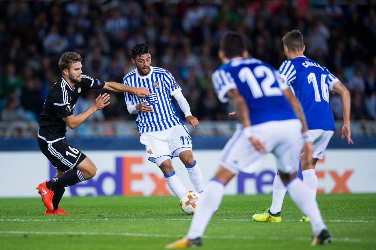 Vela se mostró muy activo e inició como titular.