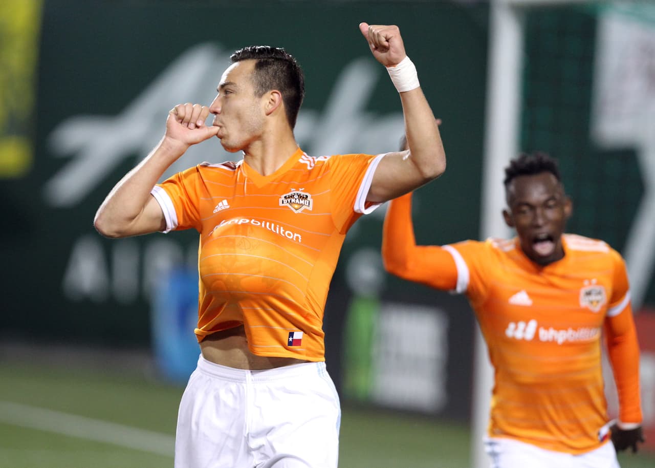 Los goleadores latinos mandan en la tabla de goleo de la MLS