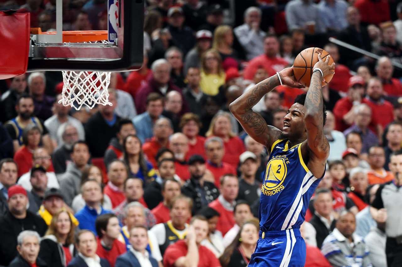 Jordan Bell pasa a los Houston Rockets.