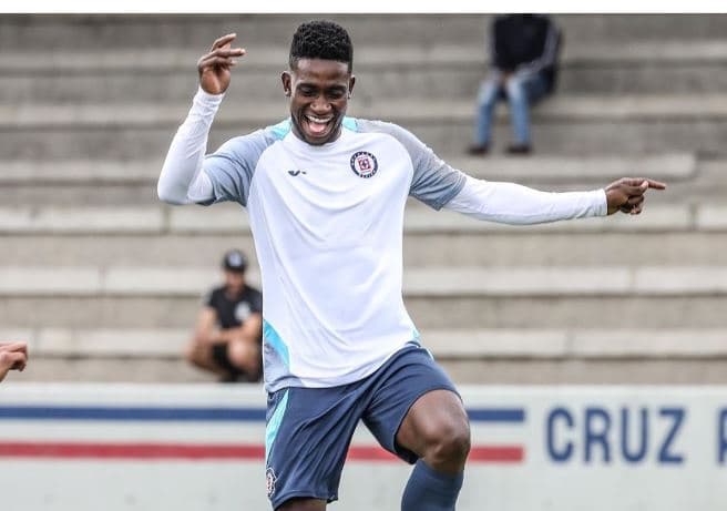 Borja y Yotún convocados con Cruz Azul; Jurado a la Sub-20