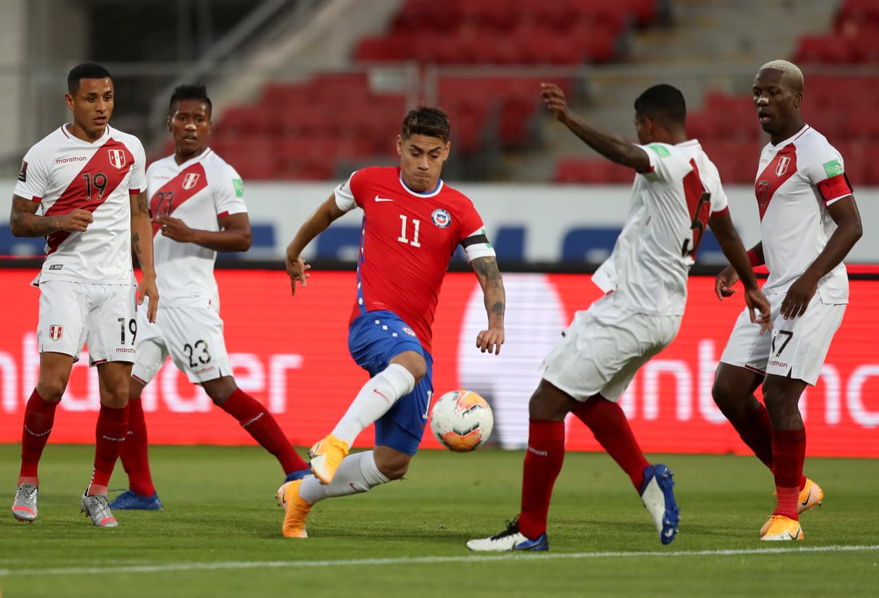 De la mano del ‘Rey Arturo’, Chile derrotó a Perú 2-0 | Con doblete de Vidal, los de Rueda consiguieron su primera victoria en las eliminatorias rumbo al Mundial.