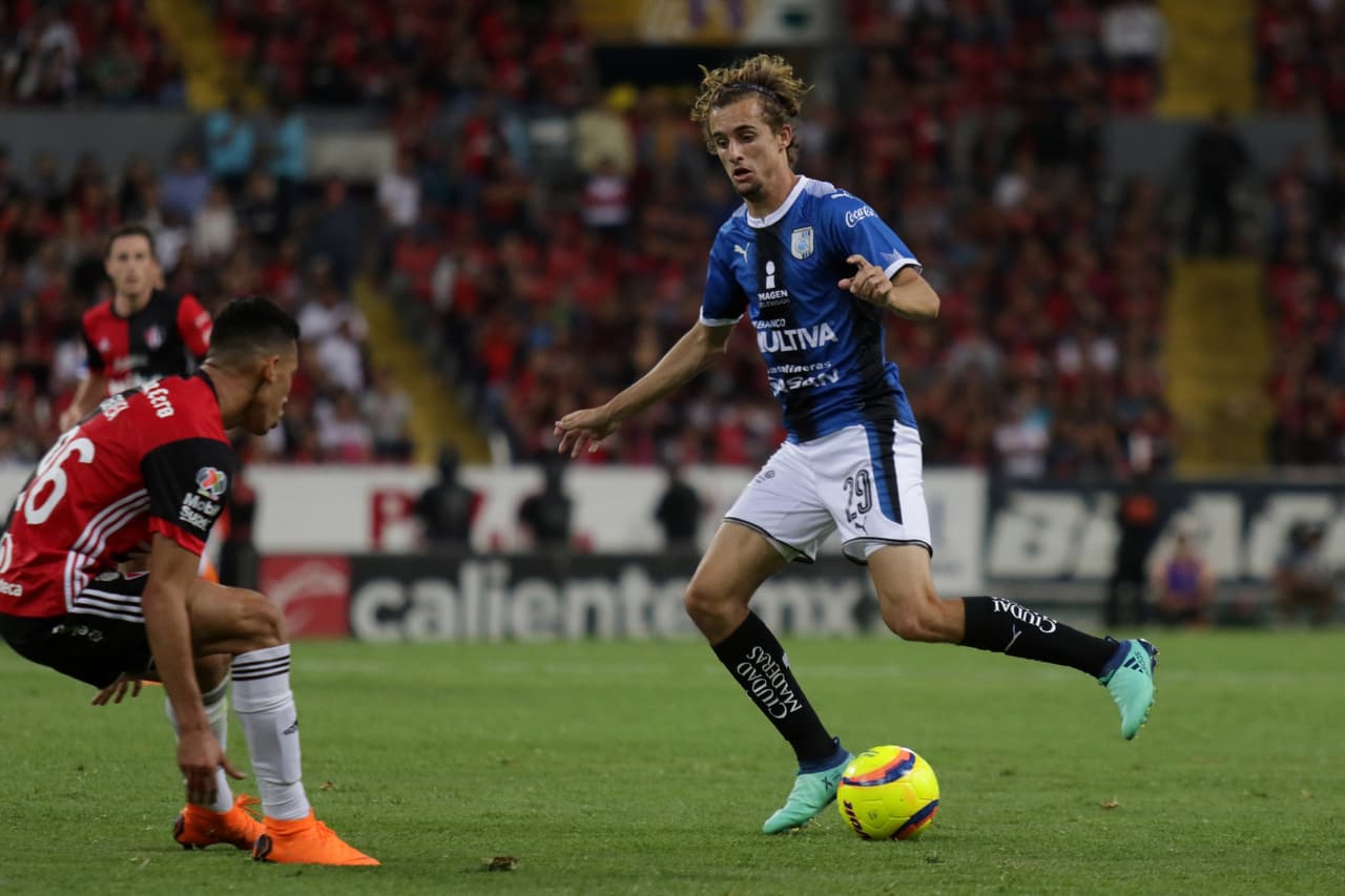 En la cancha nadie regaló nada a lo largo de los 90 minutos y las oportunidades de anotar apenas se presentaron.