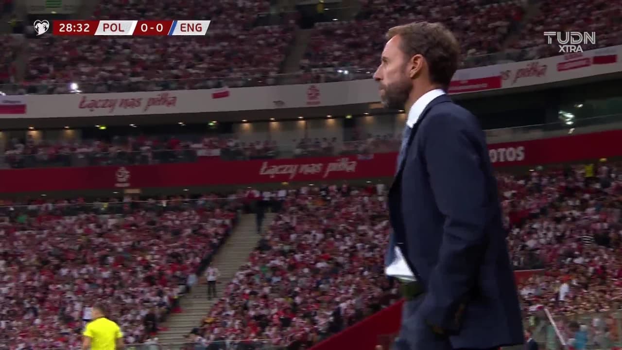 ¡TIRO ATAJADO! disparo por Robert Lewandowski.