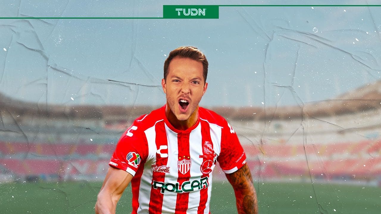 Xavi Sol y su playera del Necaxa.